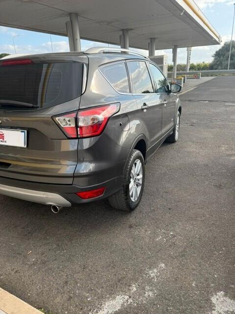 Ford Kuga 2.0 TDCI 150 CV S&S 4WD Titanium Powershift