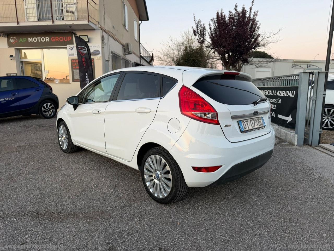 FORD Fiesta 1.4 TDCi 68 CV 5p. Titanium