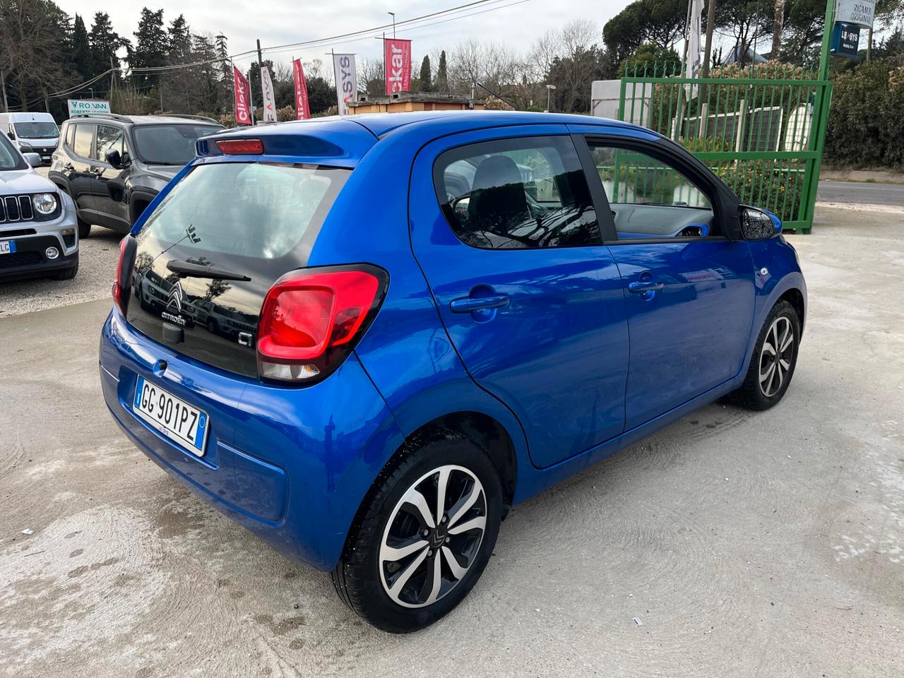 Citroen C1 VTi 72 S&S 5 porte Shine