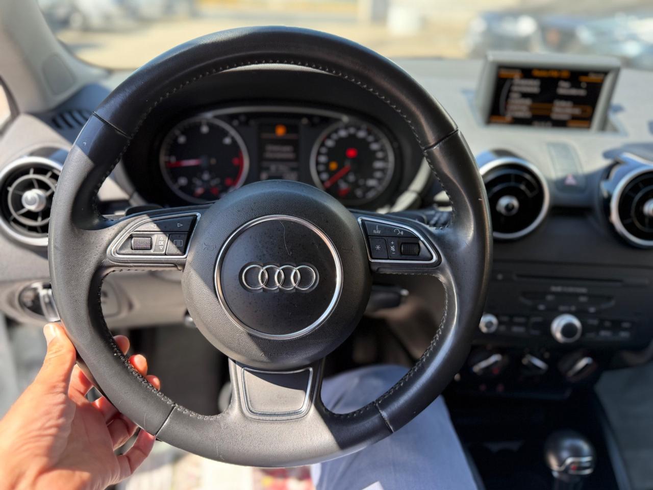 Audi A1 SPB 1.6 TDI S tronic Ambition F1