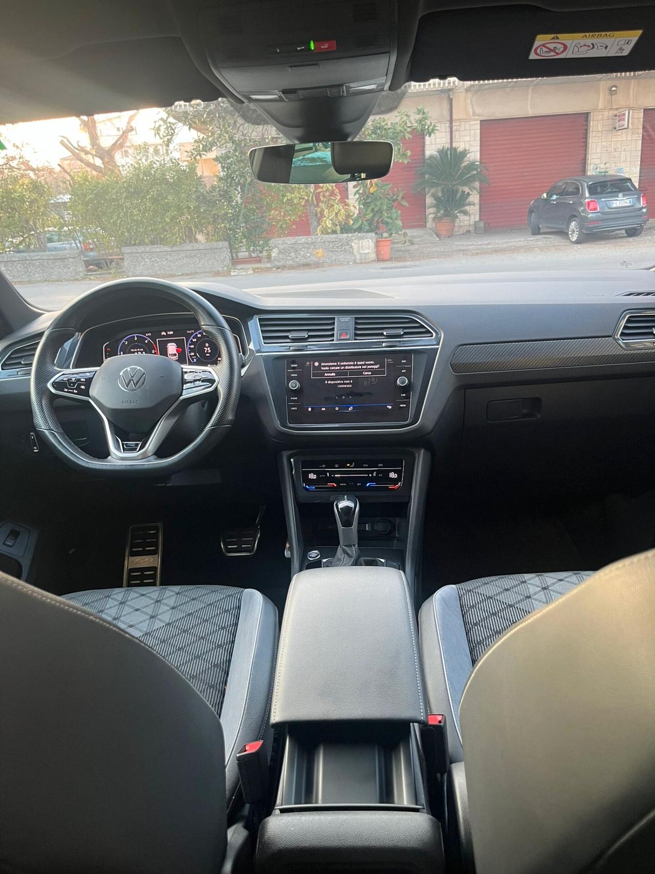 Volkswagen Tiguan 2.0 TDI 150 CV SCR DSG R-Line