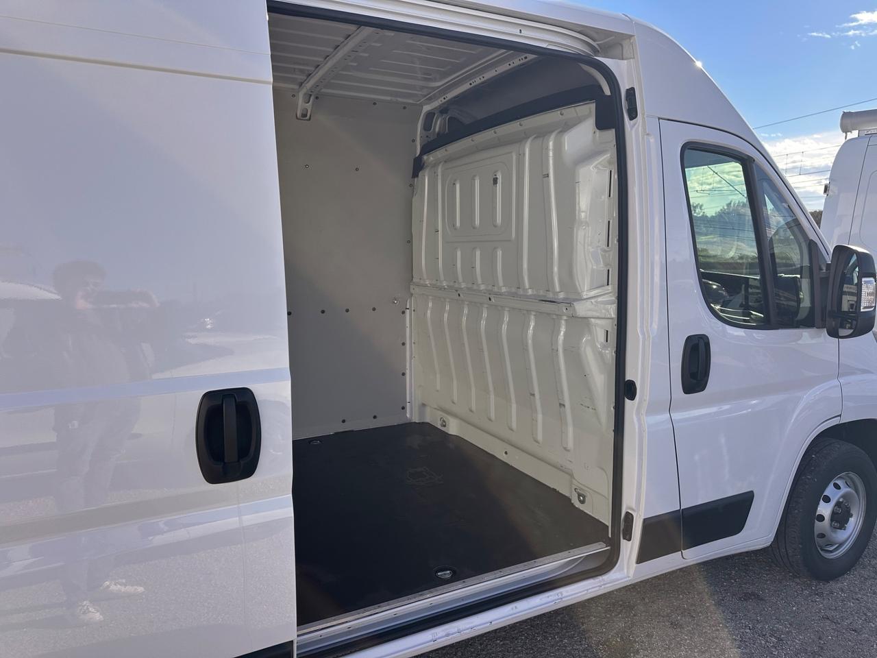 Fiat new model ducato 2.2 140 cv L3H2 2023 !!!