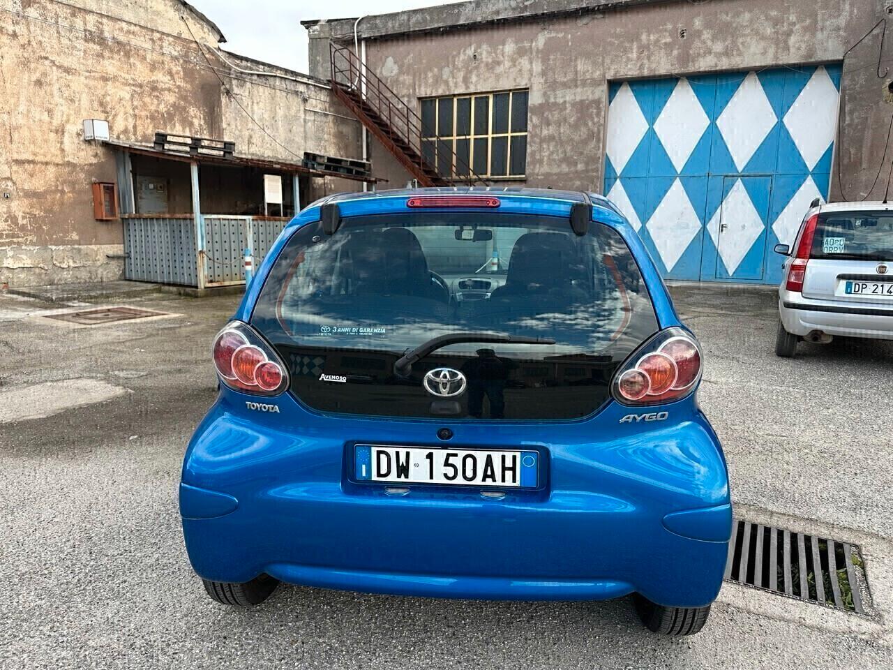 Toyota Aygo 1.0 12V VVT-i 5 porte Sol