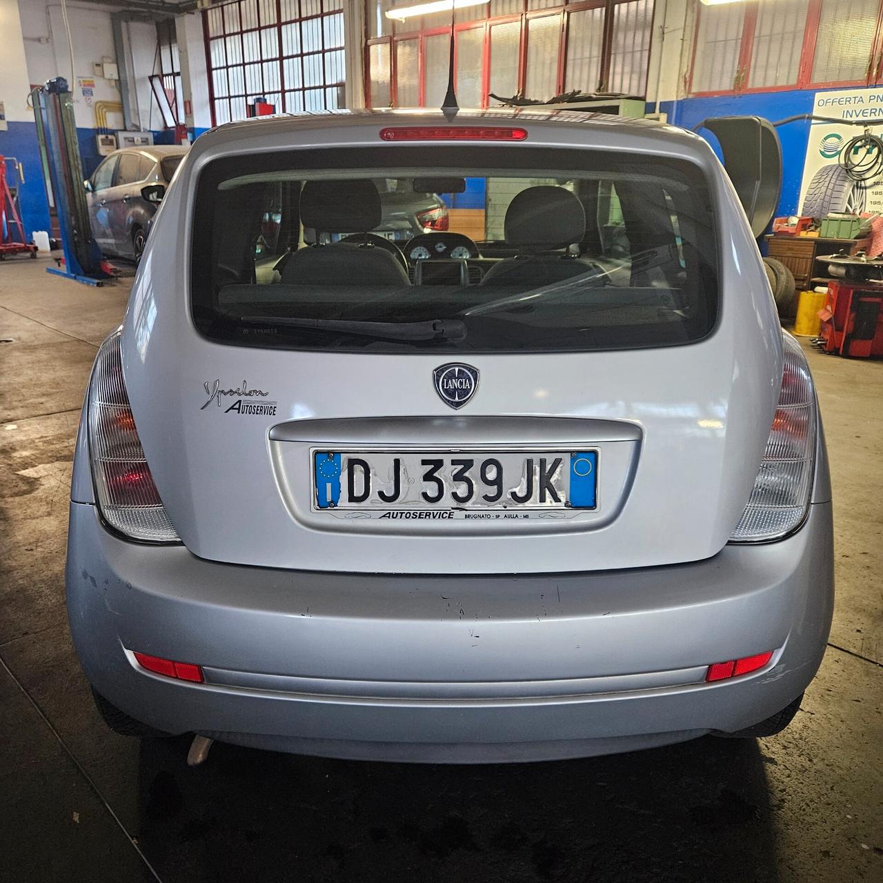 Lancia Ypsilon 1.2 Argento