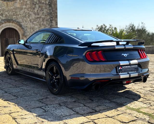 FORD Mustang Fastback 2.3 EcoBoost aut - Body Kit Shelby GT350