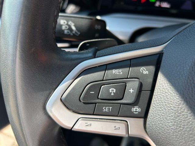 VOLKSWAGEN Golf 1.5 TGI DSG Life