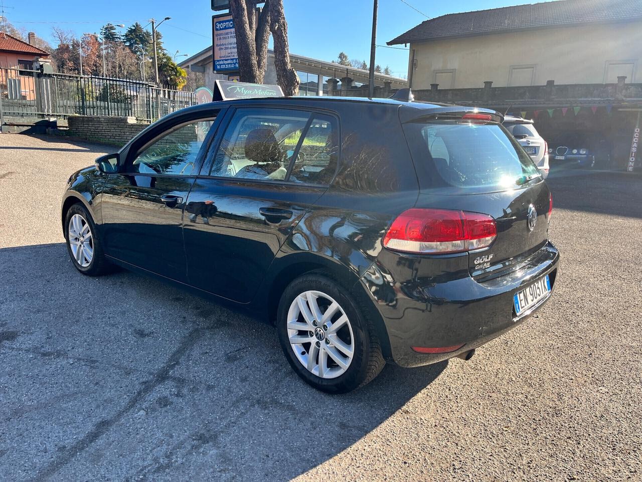 Volkswagen Golf 1.6 TDI DPF 5p. United