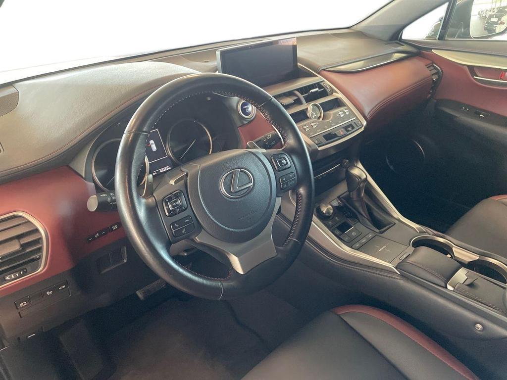 Lexus NX 300 300 2.5 Hybrid F-Sport 4WD CVT