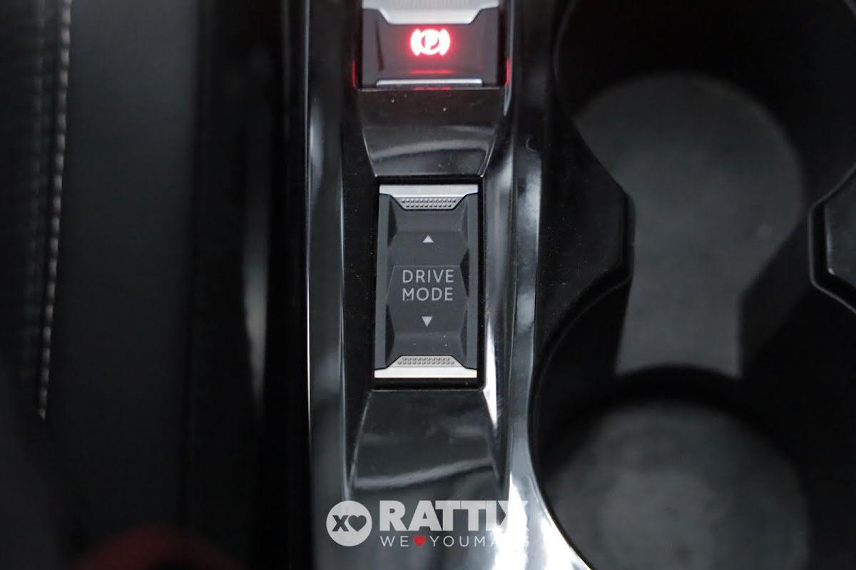 Peugeot 2008 1.2 Puretech 100CV Allure