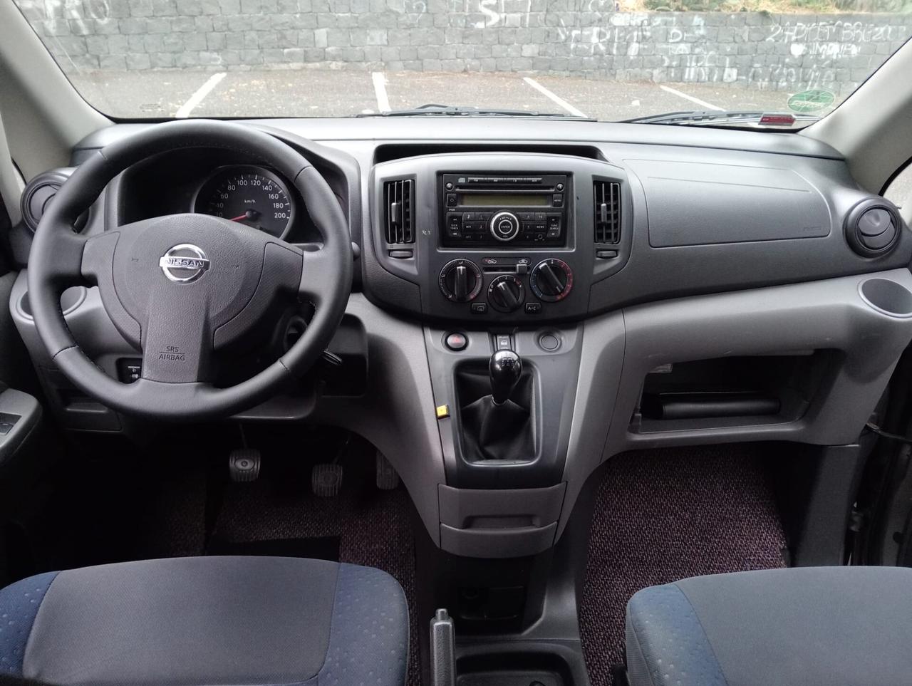 Nissan NV200 Pianale ribassato con rampa disabili in carrozzina