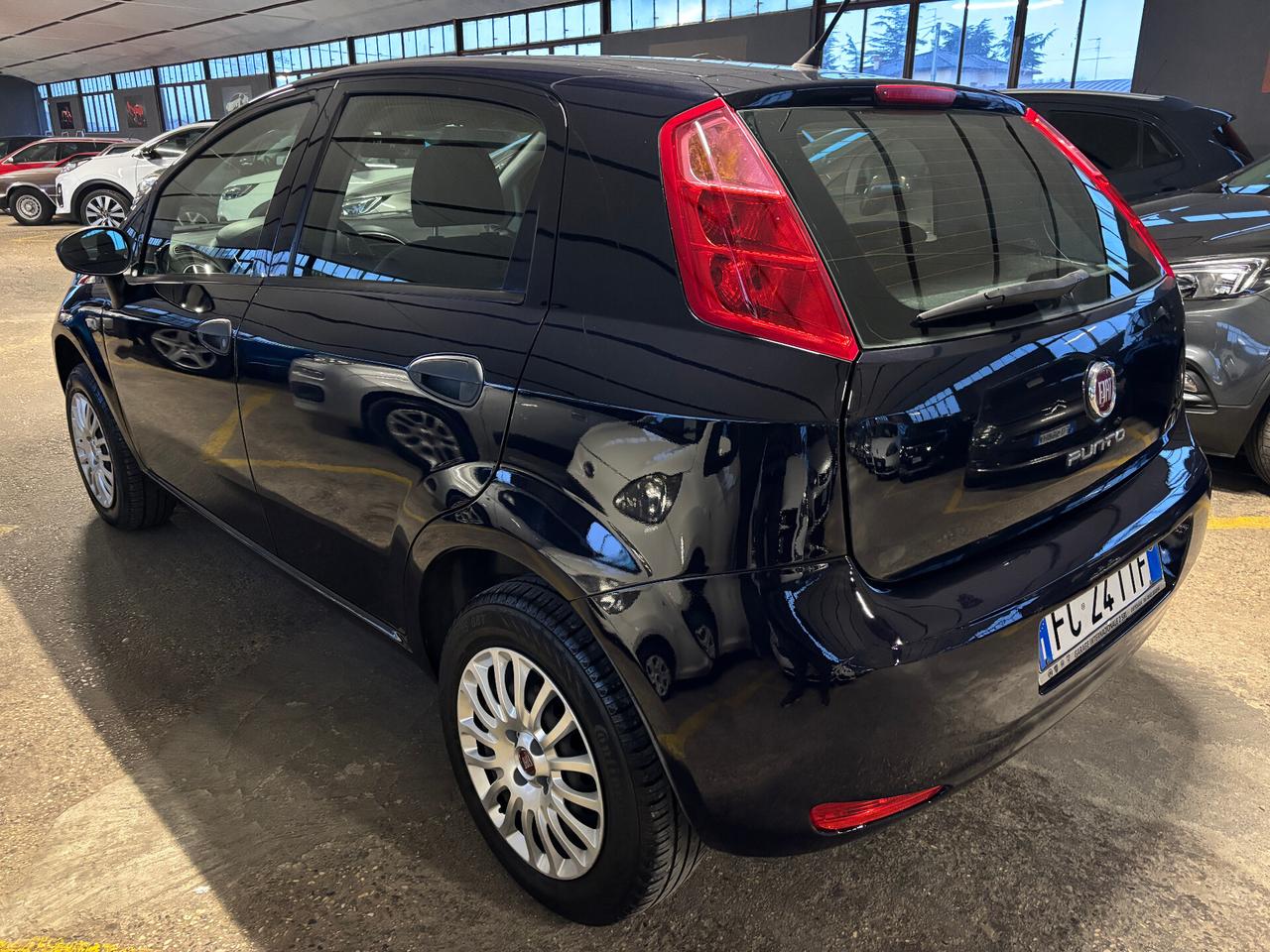 Fiat Punto 1.4 8V 57KW 5P Natural Power Street NEOPATENTATO
