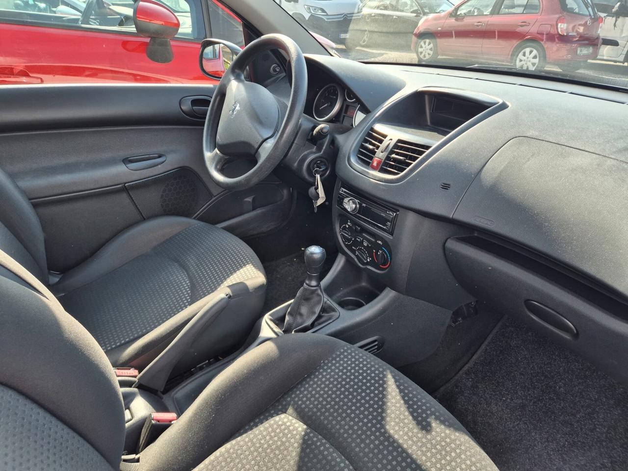 Peugeot 206 Plus 1.1 60CV 5p. ONE Line