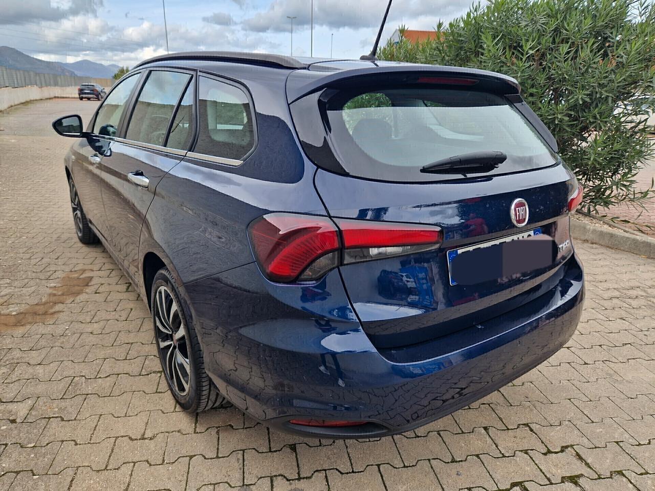 Fiat Tipo 1.3 MJT 95cv Lounge per Neopatentati