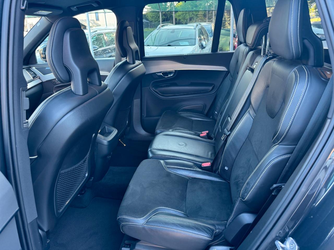 Volvo XC 90 XC90 B5 (d) AWD Geartronic 7 posti R-design