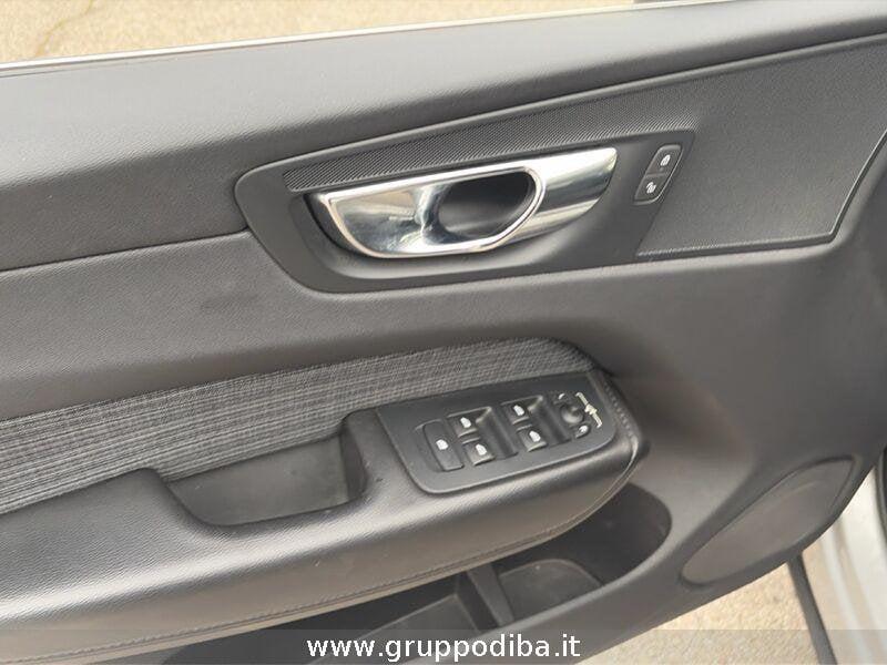 Volvo XC60 II 2022 2.0 b4 Momentum auto