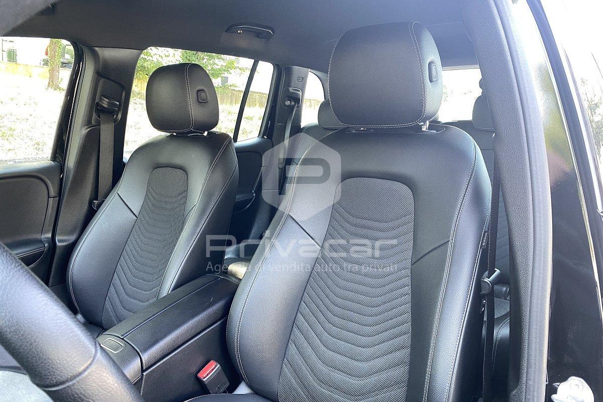 MERCEDES GLB 200 d Automatic Sport