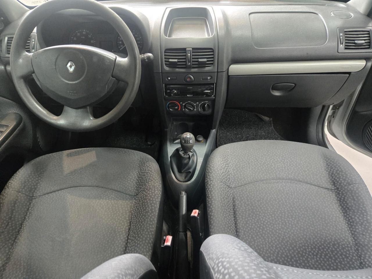 Renault Clio Storia 1.2 3 porte Confort Authentique