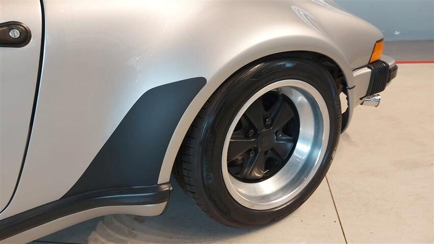 Porsche 911 Carrera 3.2 Cabriolet Turbo Look Orginal Europea!!!!!