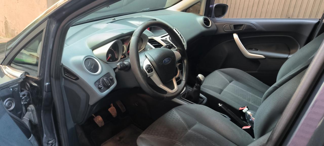 Ford Fiesta 1.4 TDCi 5p. Titanium