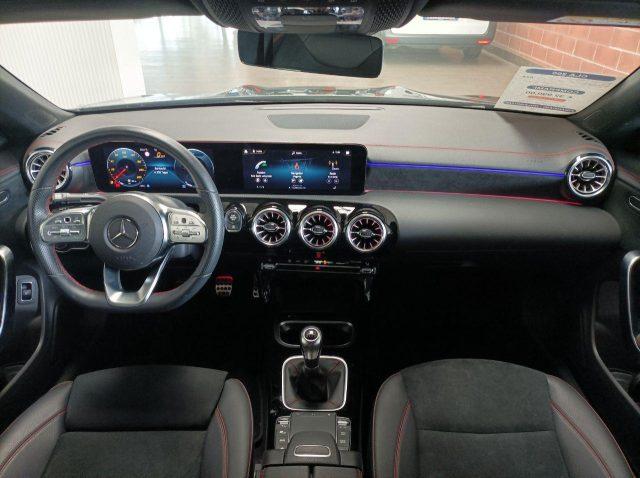 MERCEDES-BENZ CLA 200 Premium AMG LINE