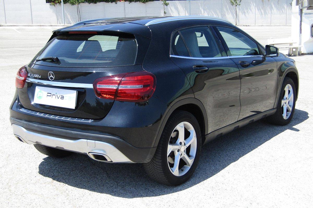 MERCEDES GLA 200 d Automatic Executive