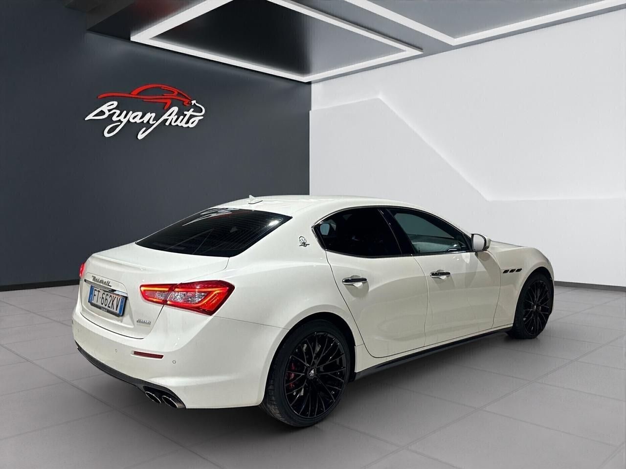Maserati Ghibli 3.0 V6 ds 275cv auto