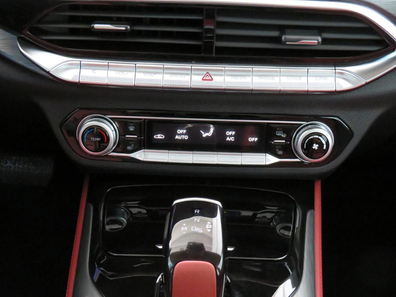 Bestune T77 GPL / BENZINA
