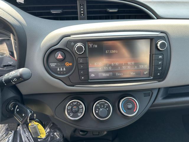 TOYOTA Yaris 1.0 5 porte Active