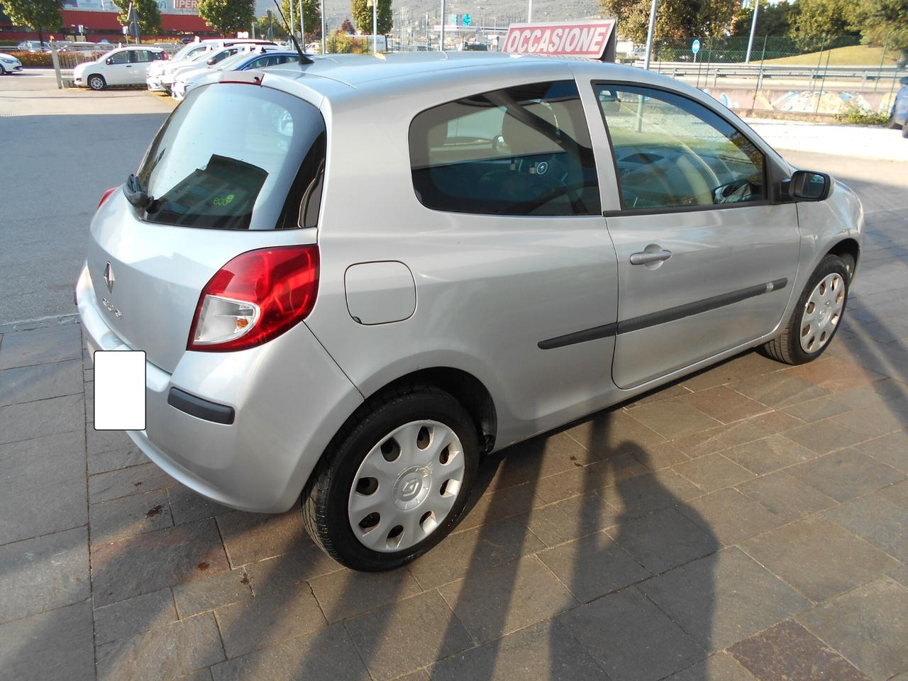 RENAULT CLIO 1.2 3P