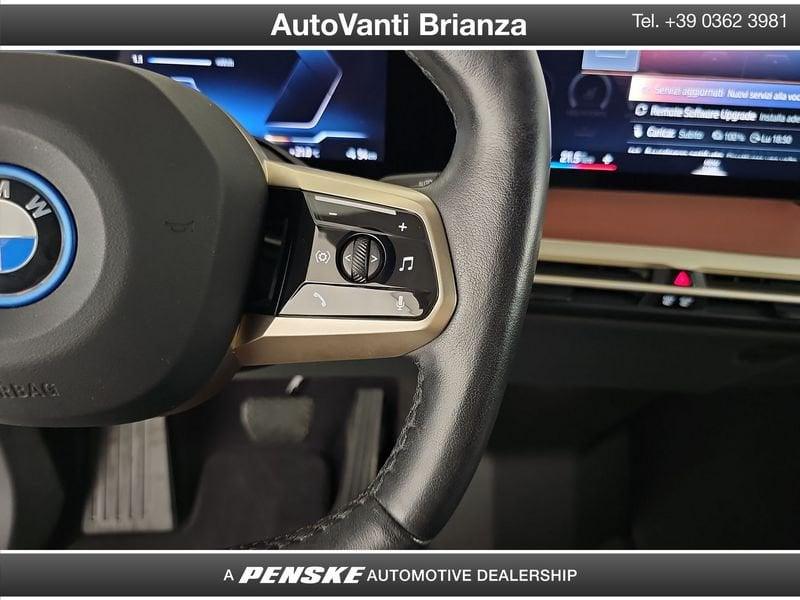 BMW iX iX xDrive50 Pacchetto Sportivo KIT GOMME INVERNALI