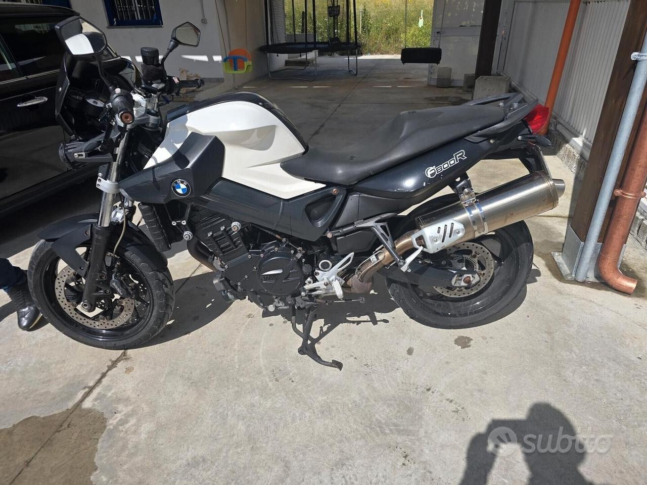 Bmw F800R CON BORSONI LATERALI