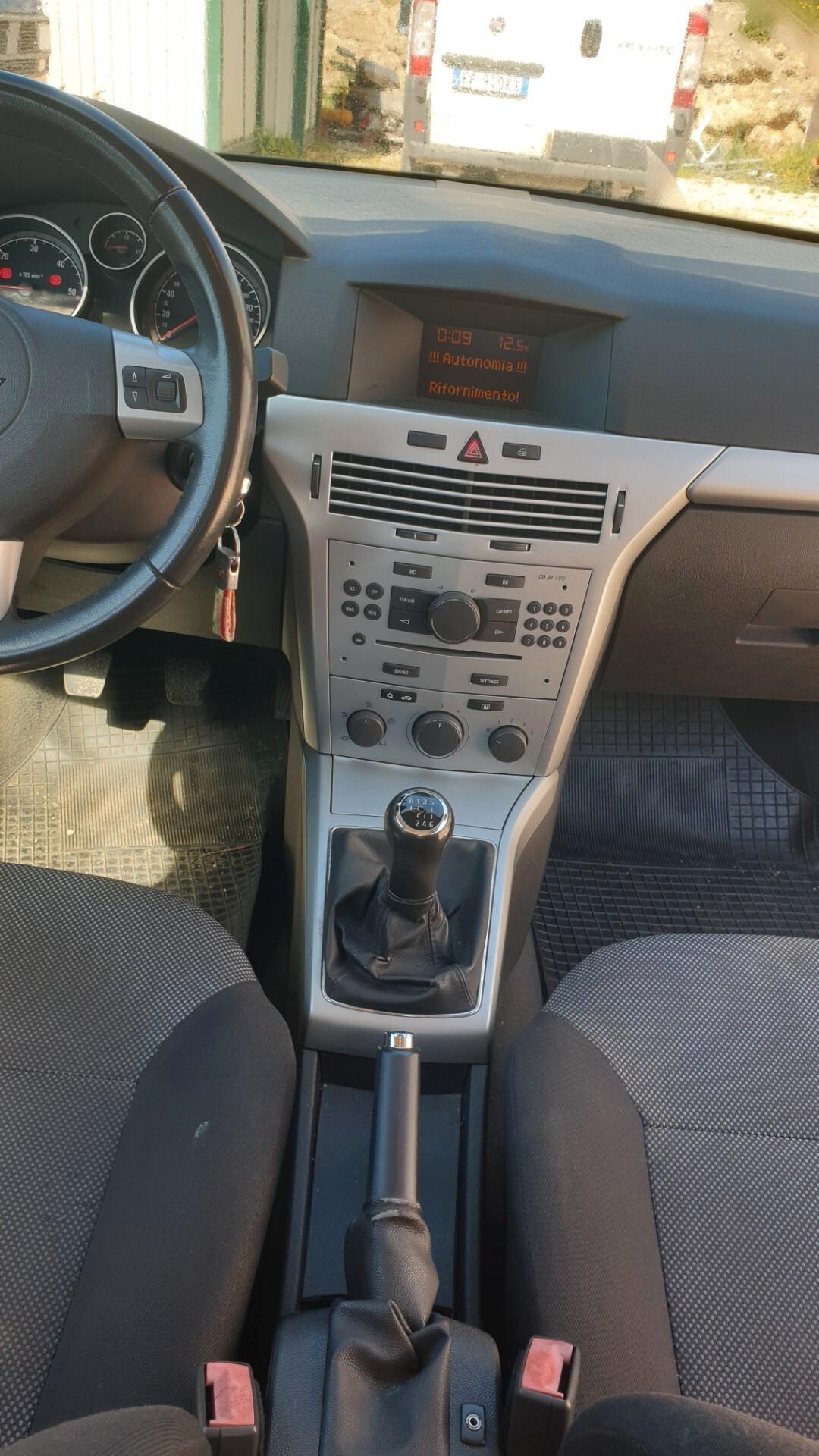 Opel Astra 1.7 CDTI 110CV 5 porte Cosmo