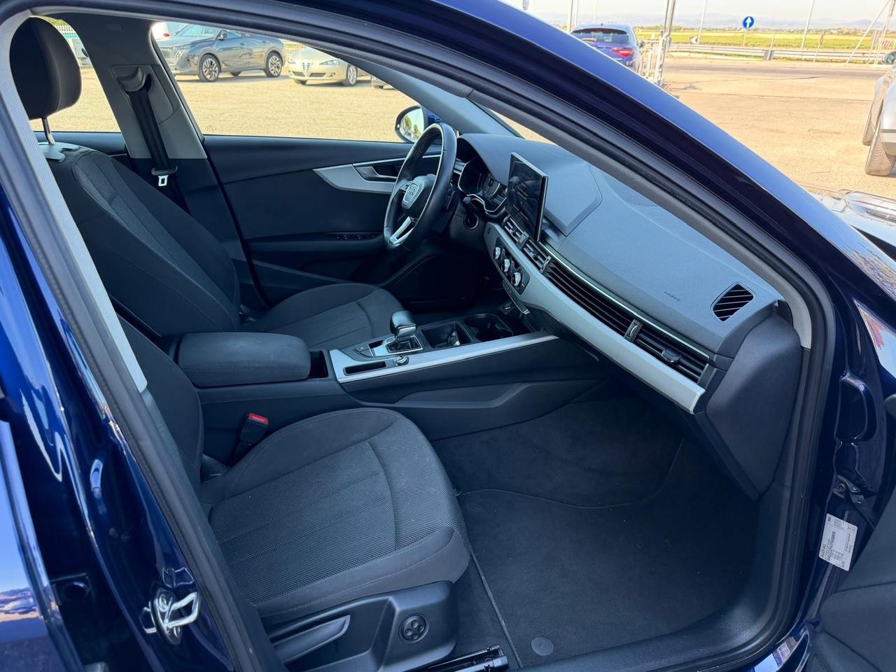 Audi A4 Avant 2022 30 TDI/136 CV S tronic ok neopatentati