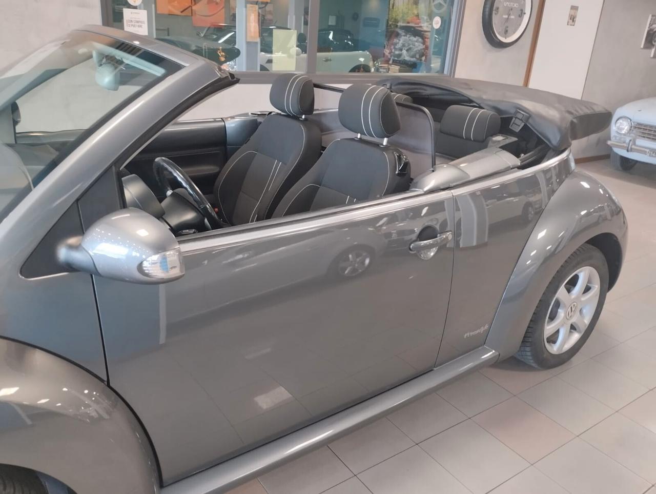 Volkswagen New Beetle 1.6 Cabrio adatta a neopatentati