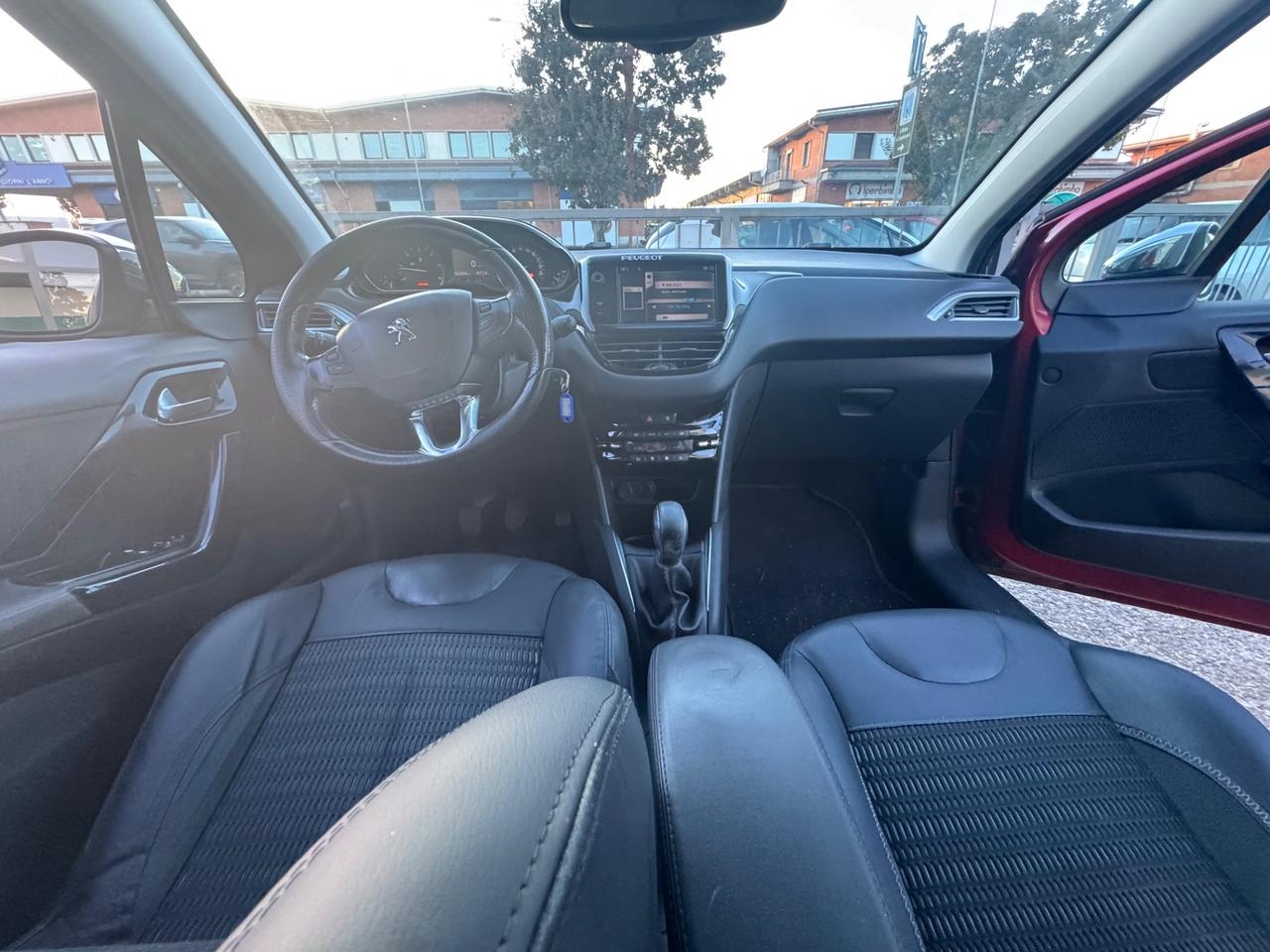 Peugeot 208 1.4 HDi 68 CV 3 porte Allure