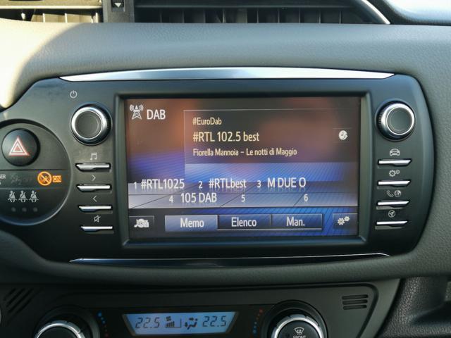 TOYOTA Yaris 1.5 Hybrid 5 porte Business