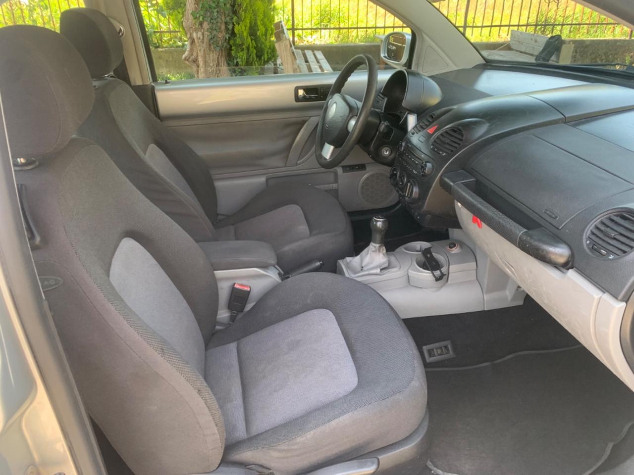Volkswagen New Beetle 1.6 NEOPATENTATI