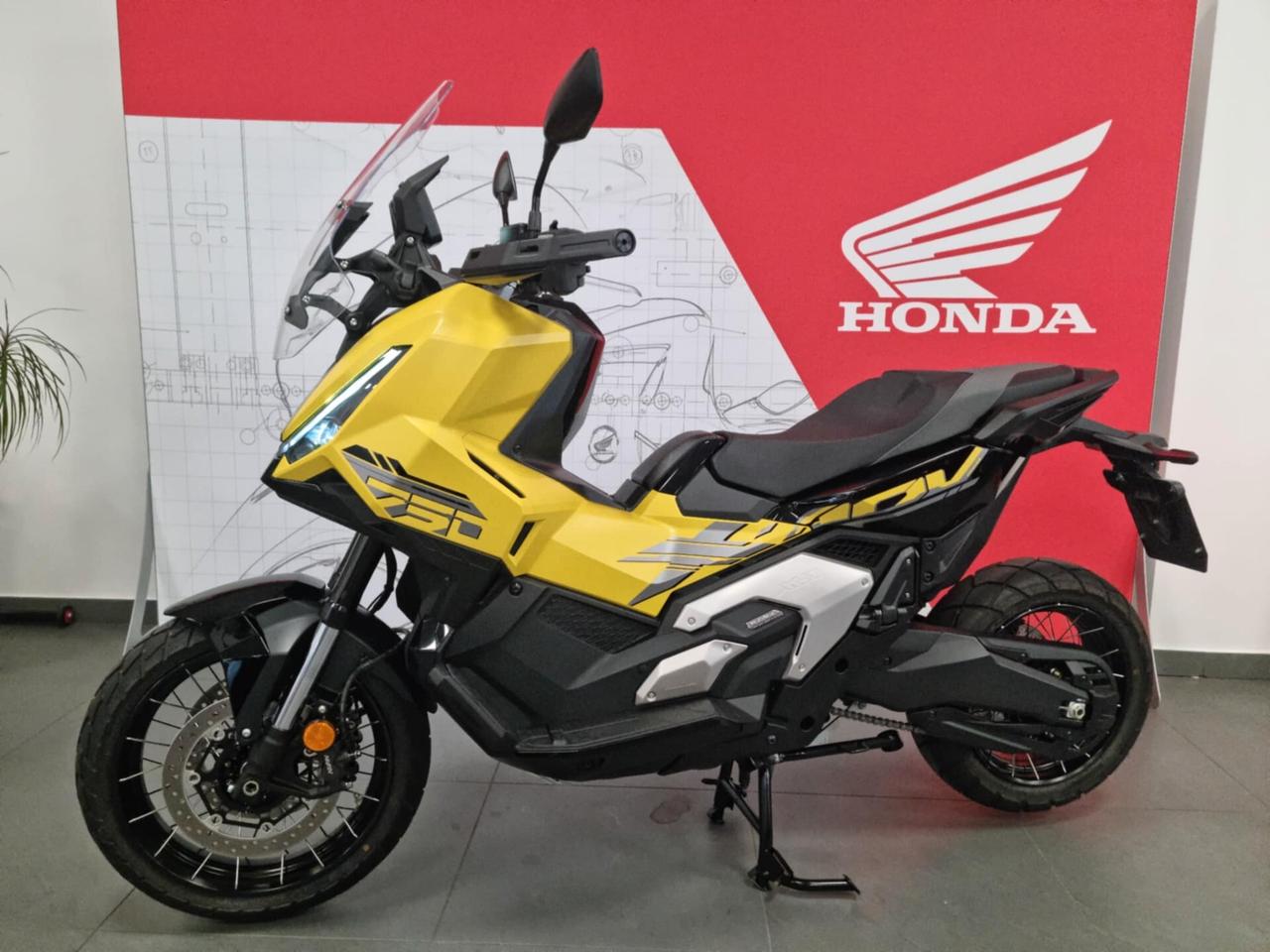HONDA X-ADV 750 - 2025 - 1957 km