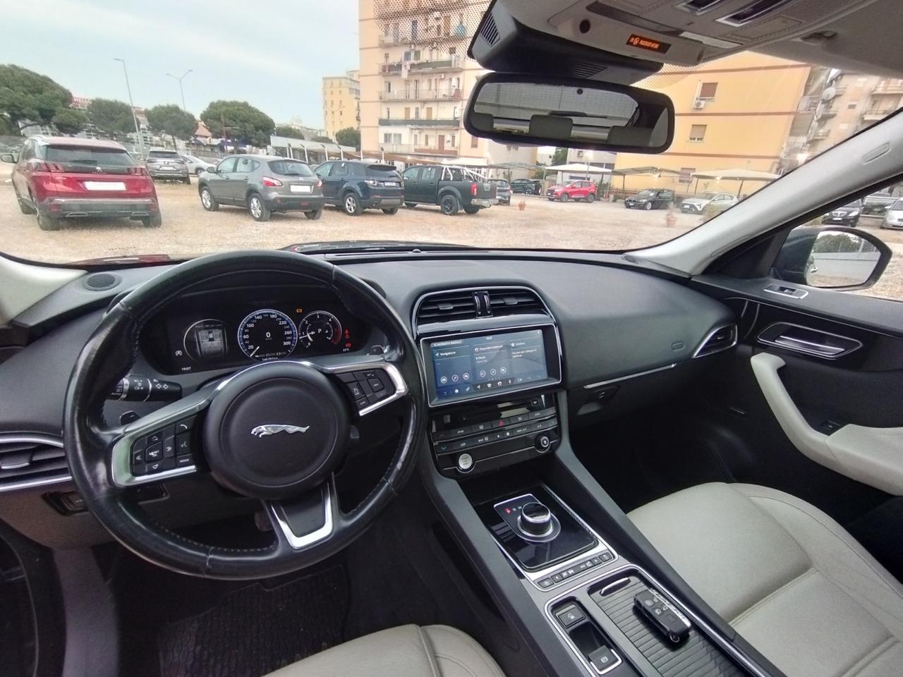 Jaguar F-Pace 2.0 D 240 CV AWD aut. Prestige