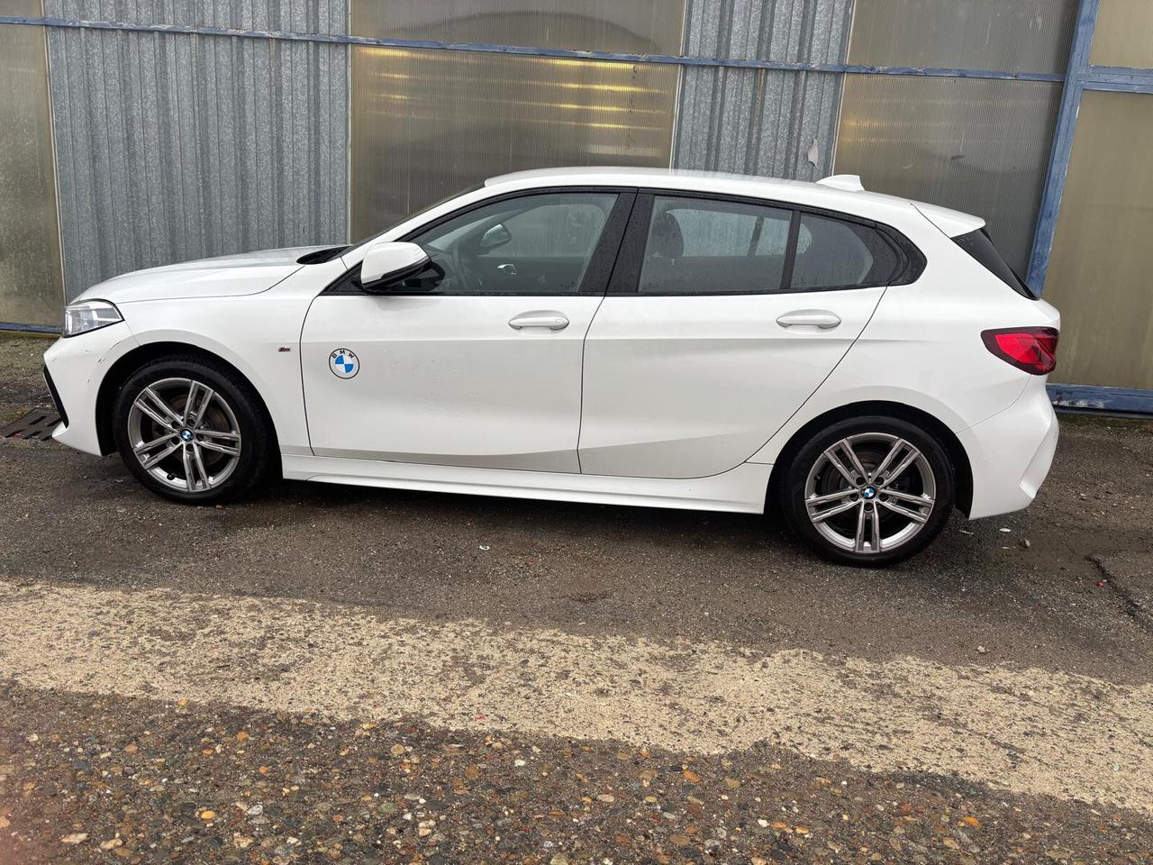Bmw 116 I 109CV M SPORT AUTOM.+NAVI+VIRTUAL+FULL LED+PDC