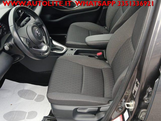 TOYOTA Yaris 1.5 Hybrid 5 porte Business