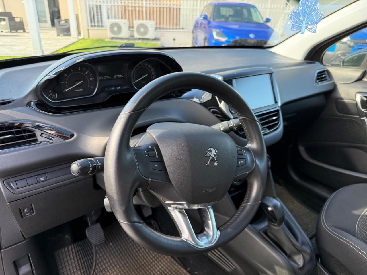 Peugeot 208 PureTech 82 5 porte Allure