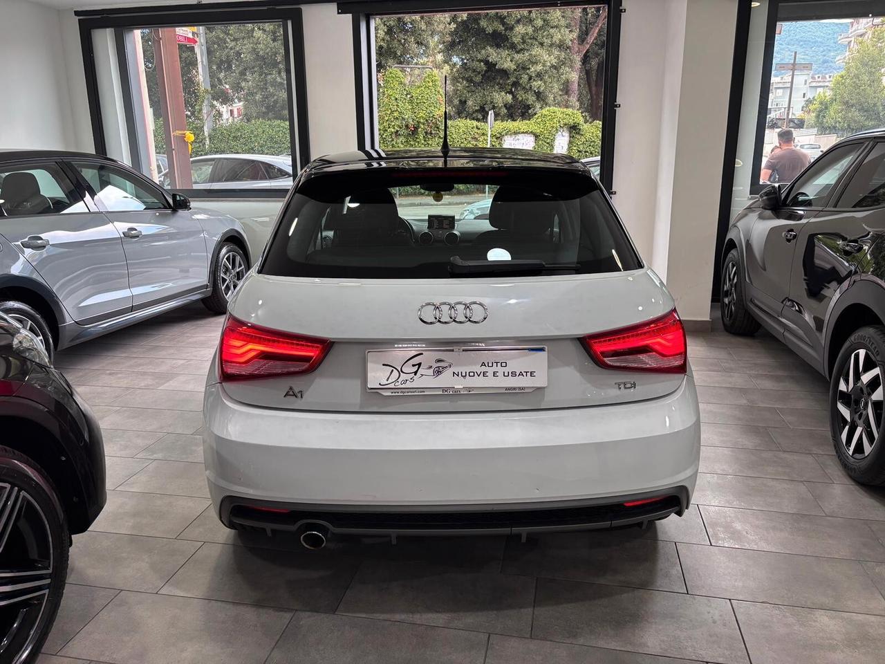 AUDI A1 SPORTBACK 1.4 TDI S-TRONIC S-LINE