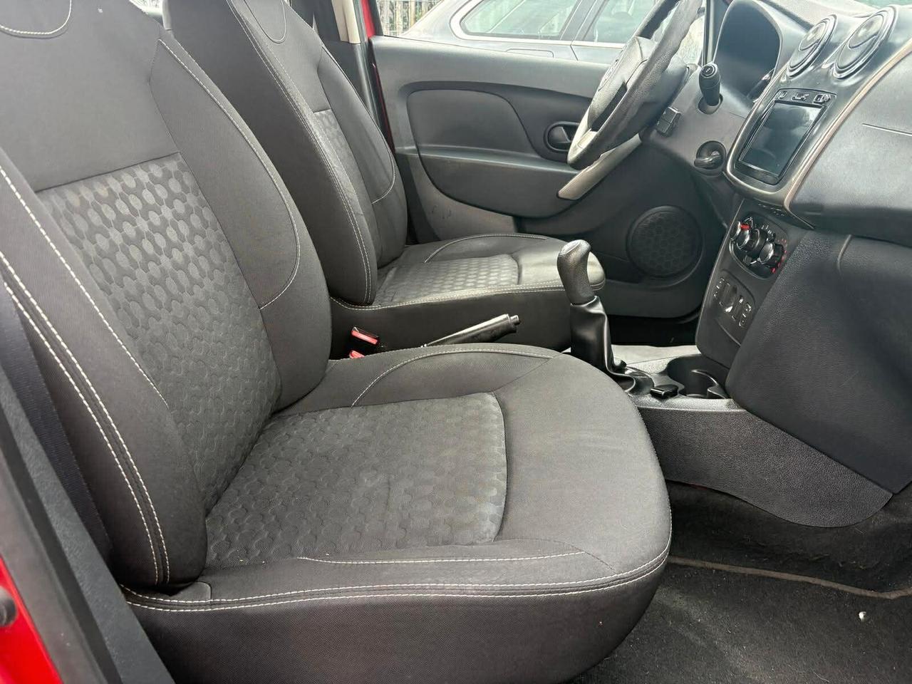 Dacia Sandero 1.2 75CV Lauréate