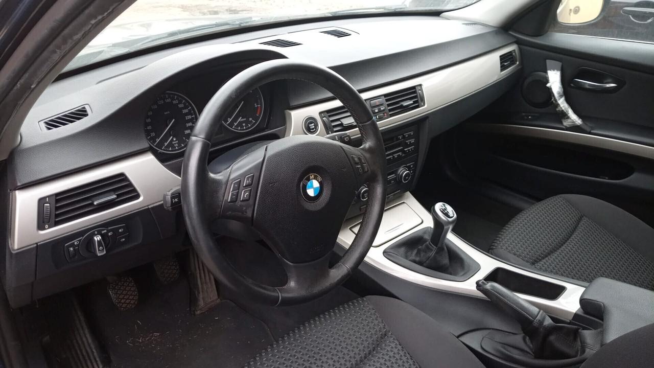 Bmw 320 320d cat Touring Attiva