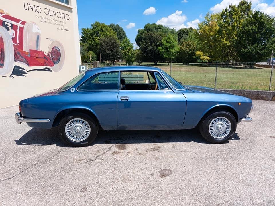 Alfa Romeo GT 2000 Veloce del 1973
