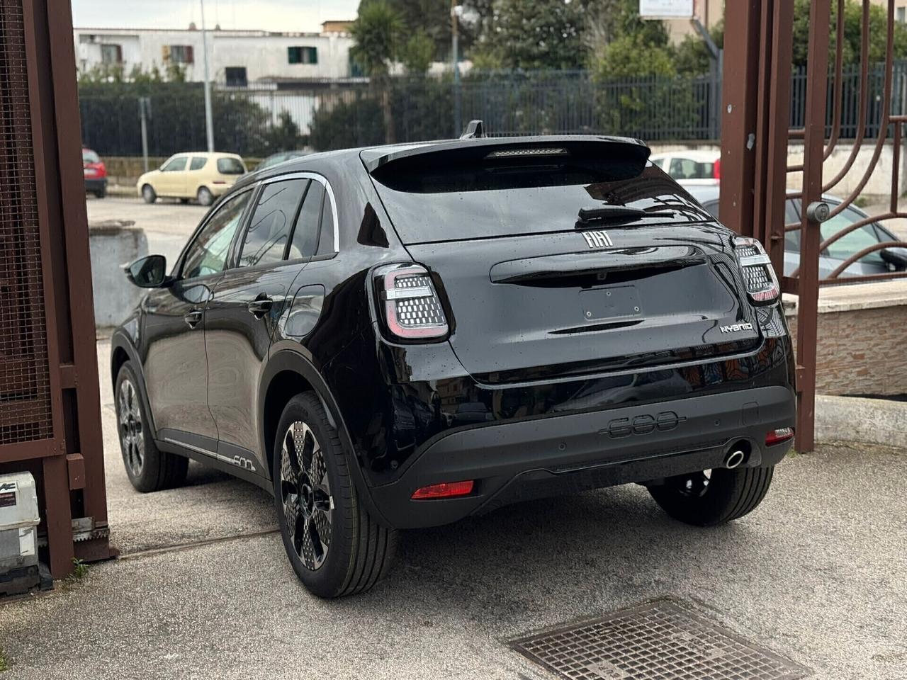 Fiat 600 Hybrid DCT MHEV La Prima