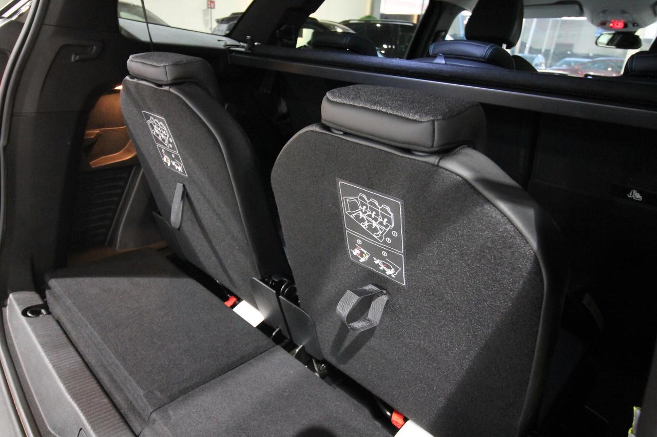 PEUGEOT 5008 1.5 130 CV ALLURE