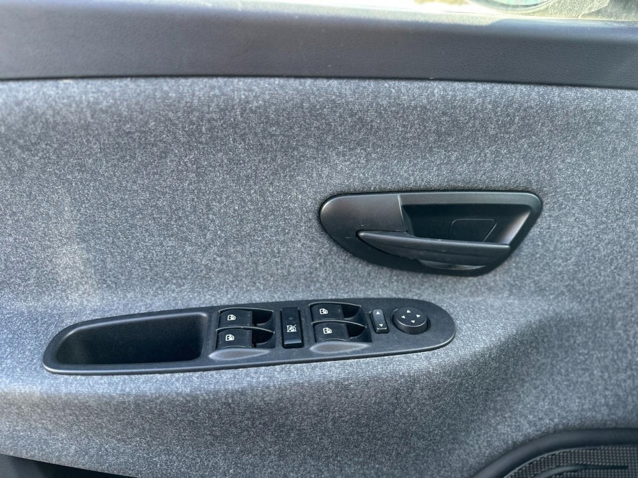 LANCIA Ypsilon III 2021 - Ypsilon 1.0 firefly hybrid Silver s&s 70cv