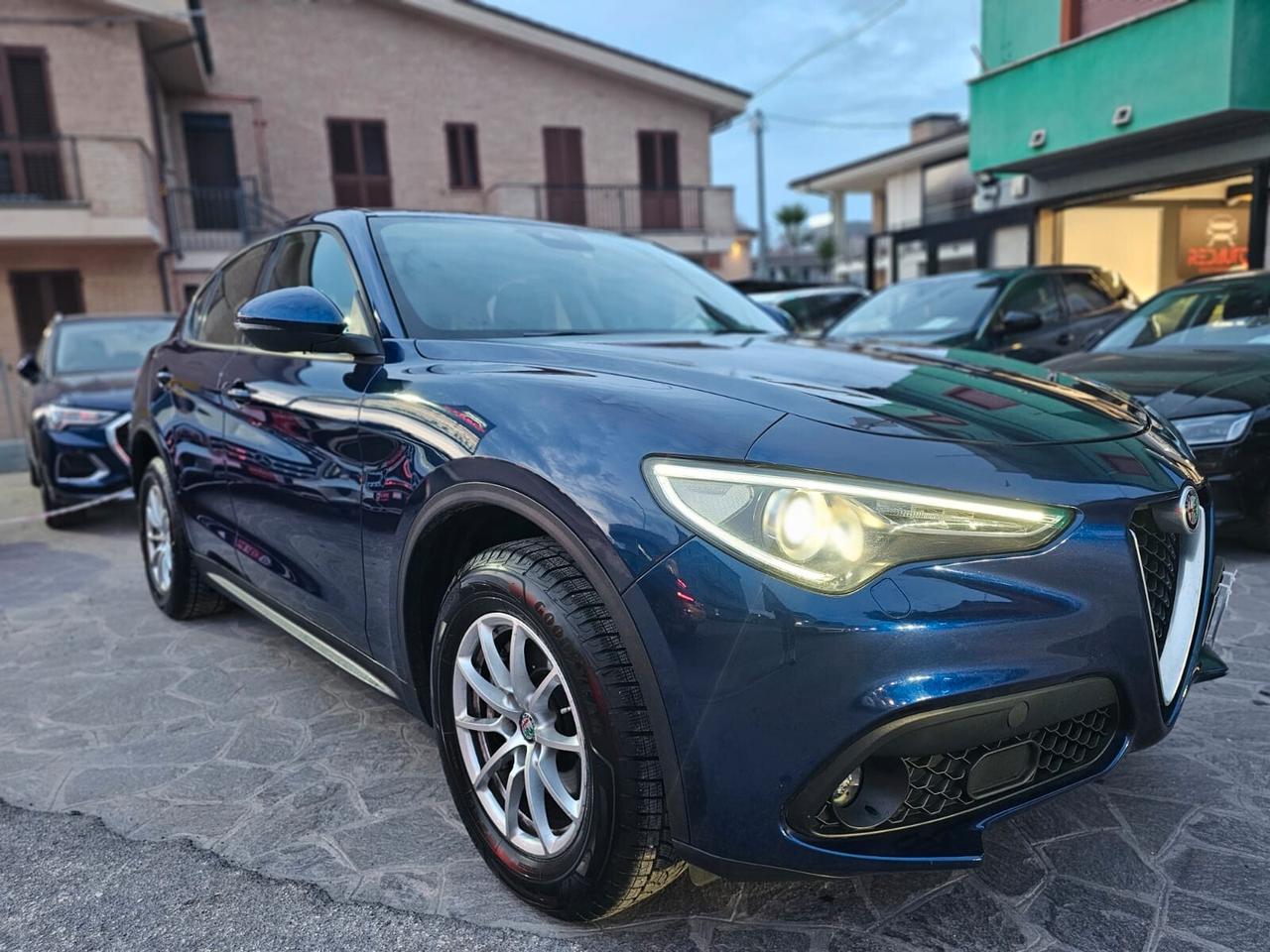 Alfa Romeo Stelvio 2.2 Turbodiesel 180 CV AT8 Q4 Business